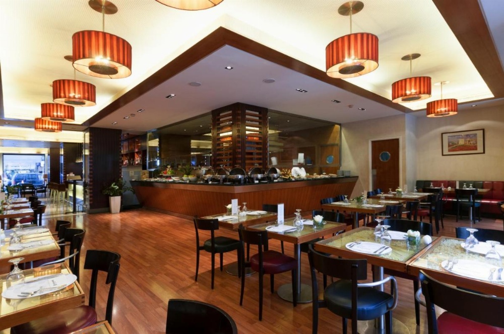 Le Commodore Hotel Image 21